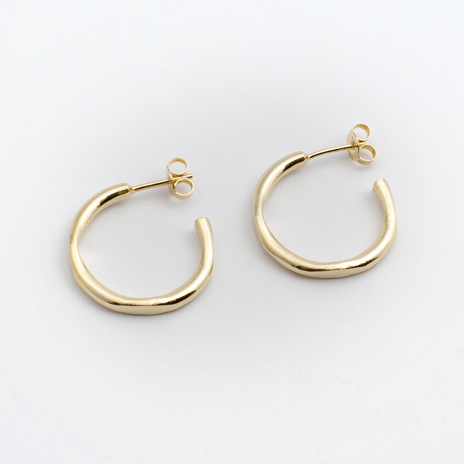 Circle Hoops ~ Gold