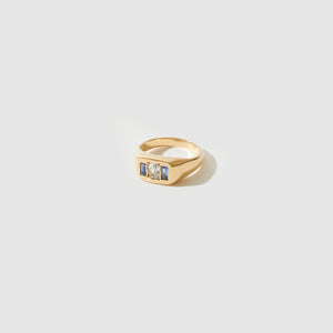 Memento Signet Ring ~ Blue & White